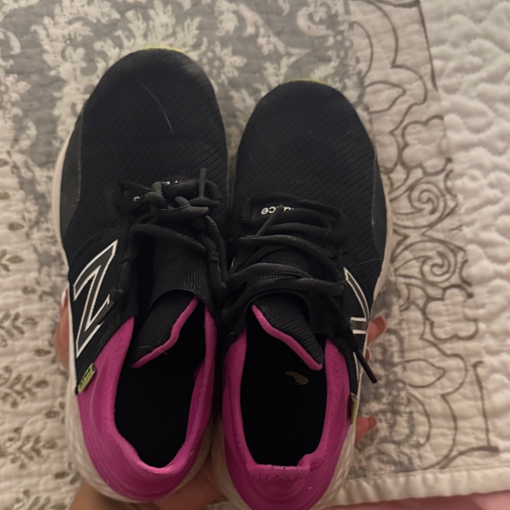 New Balance Women's Black and Pink Sneakers
